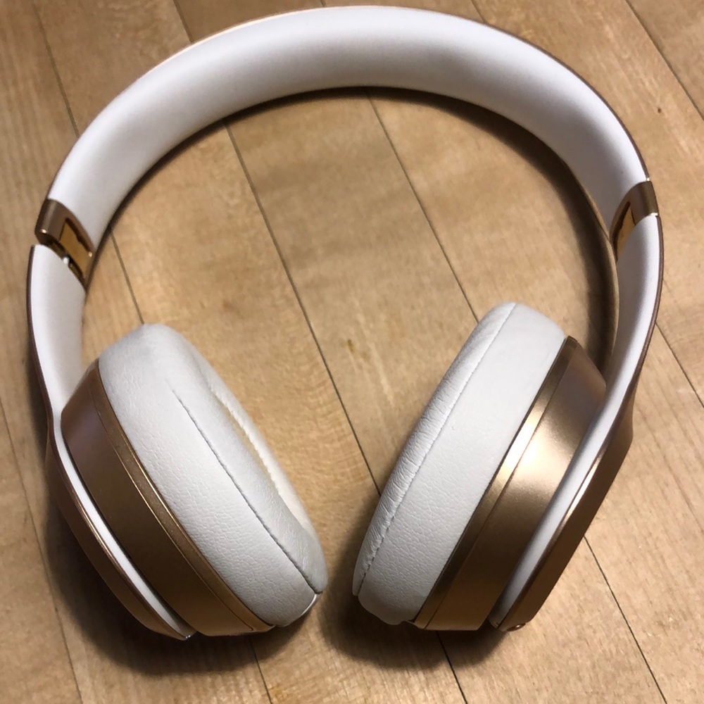 Beats Solo